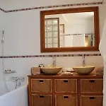 Rollan De By Hotell 3*