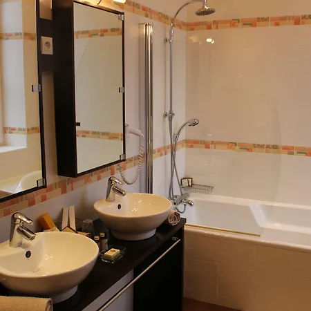 Rollan De By Hotel 3*