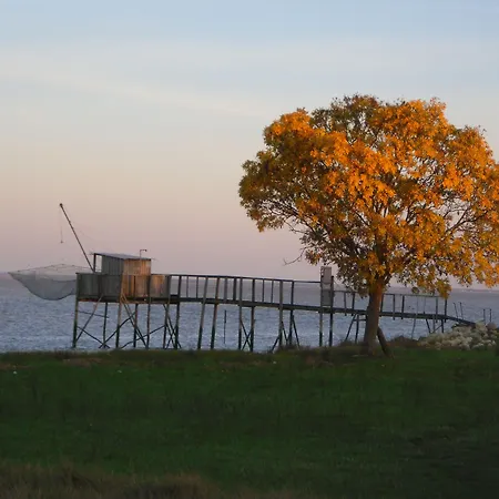 Rollan De By 호텔 Bégadan