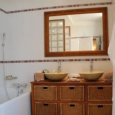 Rollan De By Hotel 3*