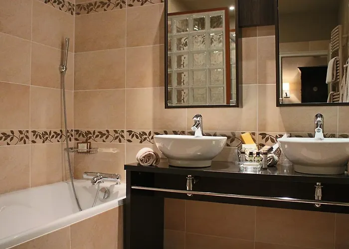 Rollan De By 3* Bégadan