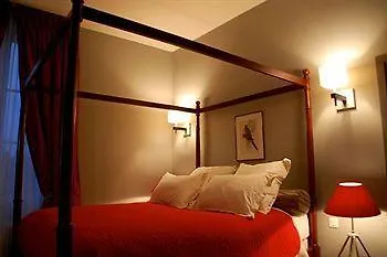 Rollan De By Hotell 3*